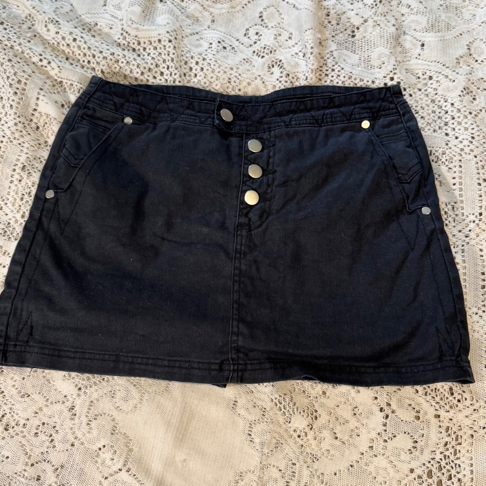 Venus Skort Black Mini Skirt Women's Button Front Pockets Casual Cute y2k grunge